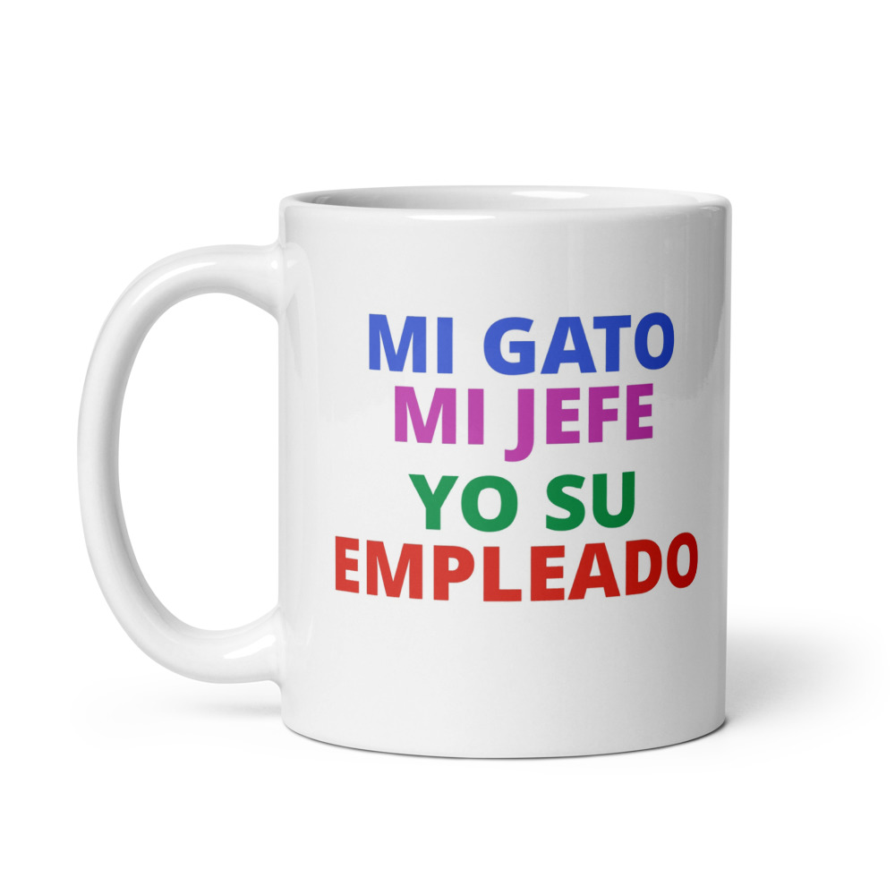 MI GATO MI JEFE YO SU EMPLEADO Mug
