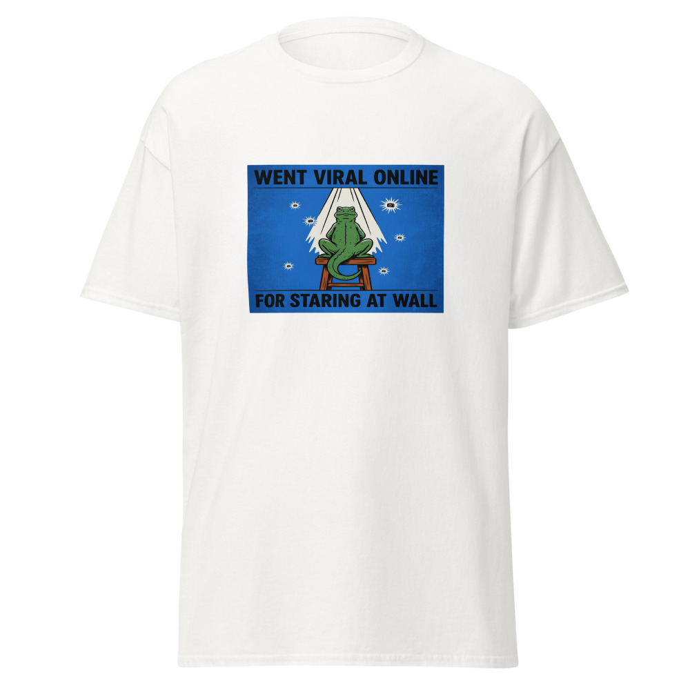 Viral Wall Iguana Tee